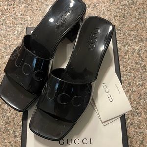 Comes with box, dust bags, authentic tags